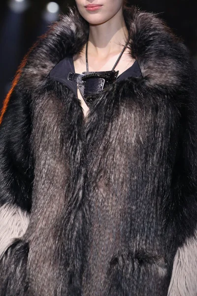 Look 65